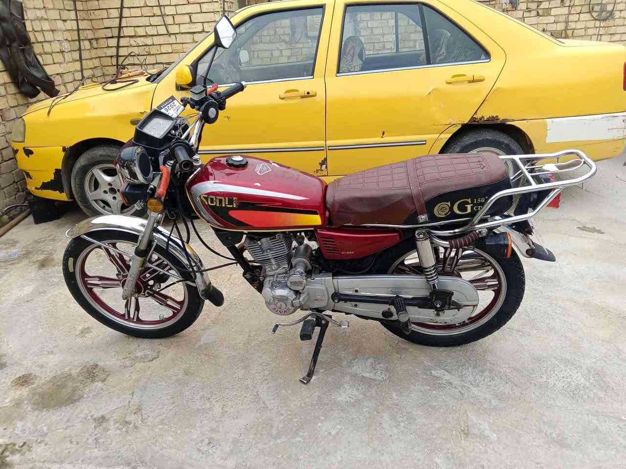 السلام عليكم للبيع داراجة ايرانية سيفان مديل 21اوراق كاملة الدراجة خير من اللة السعر 500وبيهة مجال العنوان بغداد حي النصر ***********
