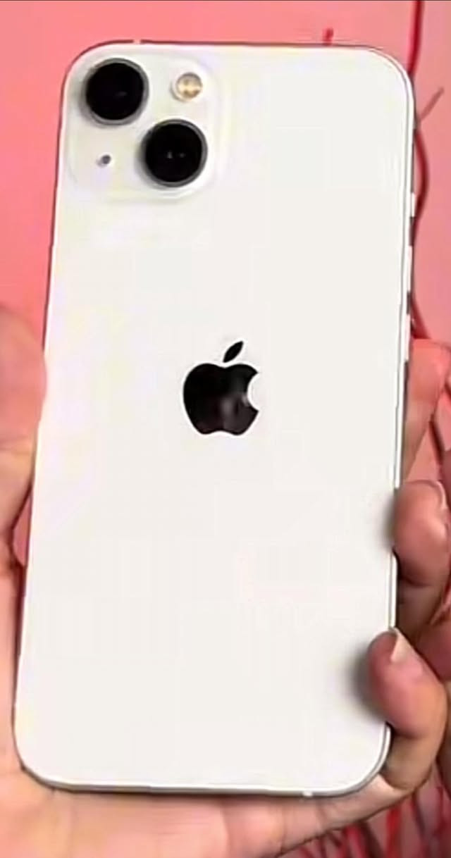 سلام عليكم عندي ايفون 14العادي   جديد بالكارتون البطارية مالتة 100% صارلي شهرين اخذته مابي أيہ شي مجرد اريد اغيرة اخذته ب مليون و240قسط والنقدي مالته800 واريد ب700 وبي مجال الي يريد يدخلي خاص  جديد ونضيف ڪُـلش


**إذا كنت صاحب هذا الإعلان وتريد حذفه لأي سبب، رجاءا أرسل رسالة إلى الدعم الفني**