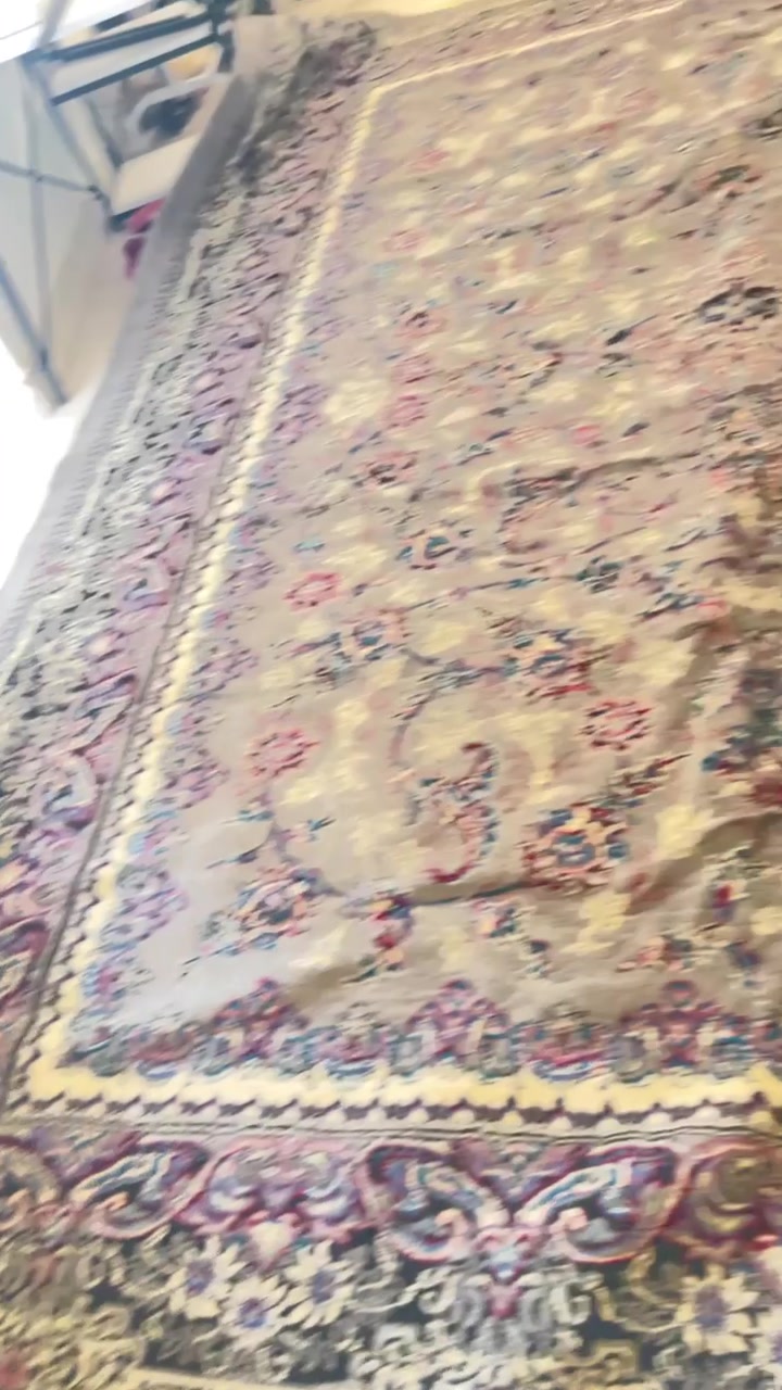 زوليه نضيفه للبيع استعمال قليل نضافه ٩٥٪؜ مكاني البصره المعقل لايوجود توصيل سعر ٦٠ الف