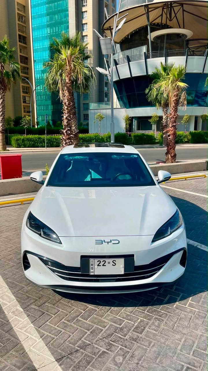 السلام عليكم 
BYD SEL06 
موديل 2024 ماشيه 13000km
بطاريه جبيره 120 موصفات فول 5 كامرات داخل ابيض بنوراما السياره بدون صبغ بدون تعديل السياره مرقمه جاهزه بااسمي 
مكان السياره أربيل 
للتواصل عل رقم *********** متوفر واتس اب أربيل, العراق
