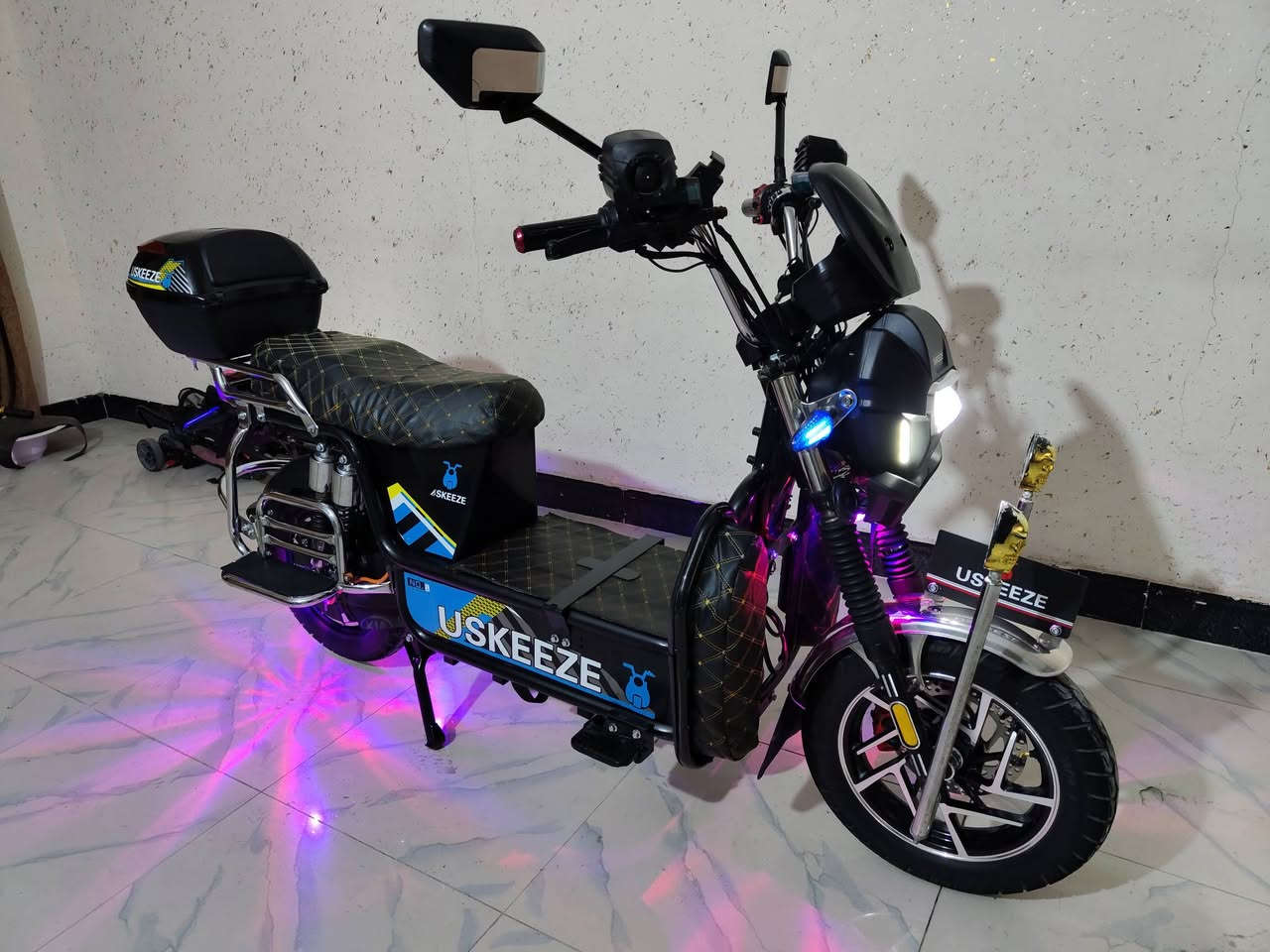 للبيع دراجه شحن 6 باتري موديل 25نضافه فول السعر 625
***********
***********
