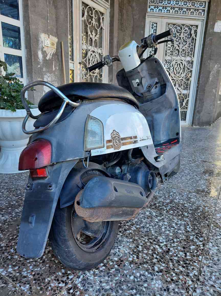 السلام عليكم  دراجه بوليس دراجه كمله كلشي ماناقصه شلعه معدل كهربائيات  كله كامله  درجه نضيفه  السعر 600او بيه مجال  مكانه كربلاء الحسينيه  الوند  درجه مال جناي ***********
