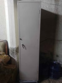 لوكر حديد • ما مستعمل • مكان الشعب