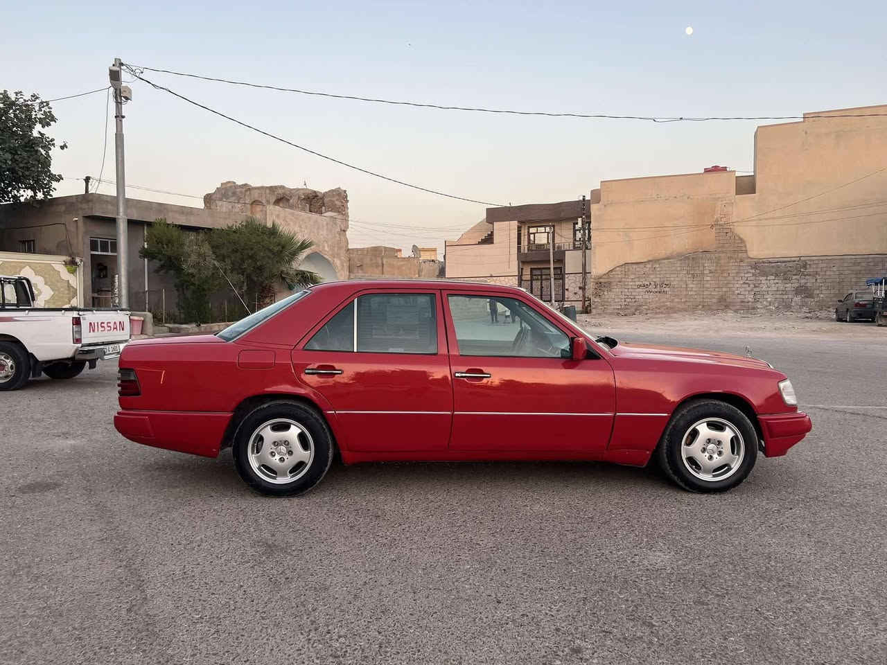 مارسدس دب 300 موديل92  رقم دولي وسنوية جديد 2029  محرك بطه VVT شرط دواخل كل جدید مابیە ضربه تبريد تايرات ويل جديد شرط كيرو محرك تحويل غرامة سیارة جاهزه
سعر 57 بية مجال 
***********
