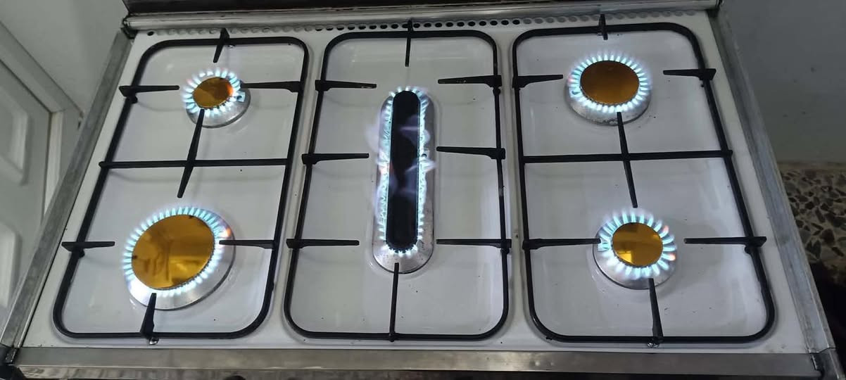 عرض مميز – طباخ عشتار عراقي 5عيون 
حجم عملي مناسب 80*50
 5 شعلات قوية 
 فرن شغال خط واحد
  لون ابيض مقاوم
💰 السعر: 170 قابل للنقاش
📍 العنوان: موصل – وادي حجر
📞 للاستفسار:اتفضل خاص 
🔹 للبيع أو المعارضة حسب الاتفاق والقناعة 🔹
✨ فرصة ما تتعوض ✨


**إذا كنت صاحب هذا الإعلان وتريد حذفه لأي سبب، رجاءا أرسل رسالة إلى الدعم الفني**