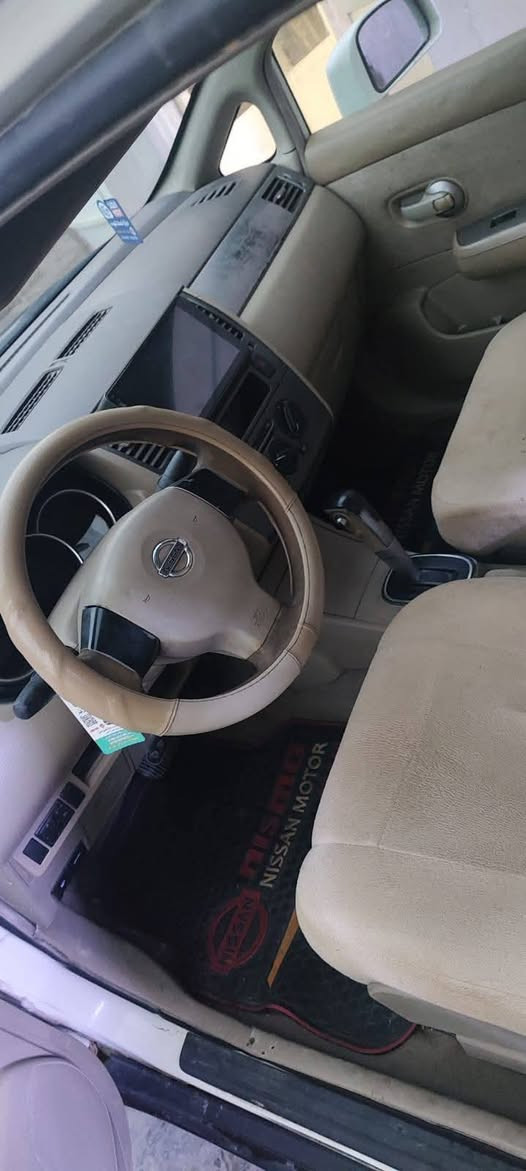 نيسان تيدا ٢٠٠٨ رقم بغداد انكليزي بدون صبغ سياره كامله محرك حاويه تبريد كامله من كلشي السعر ٨٢ وبيها مجال قليل ***********
