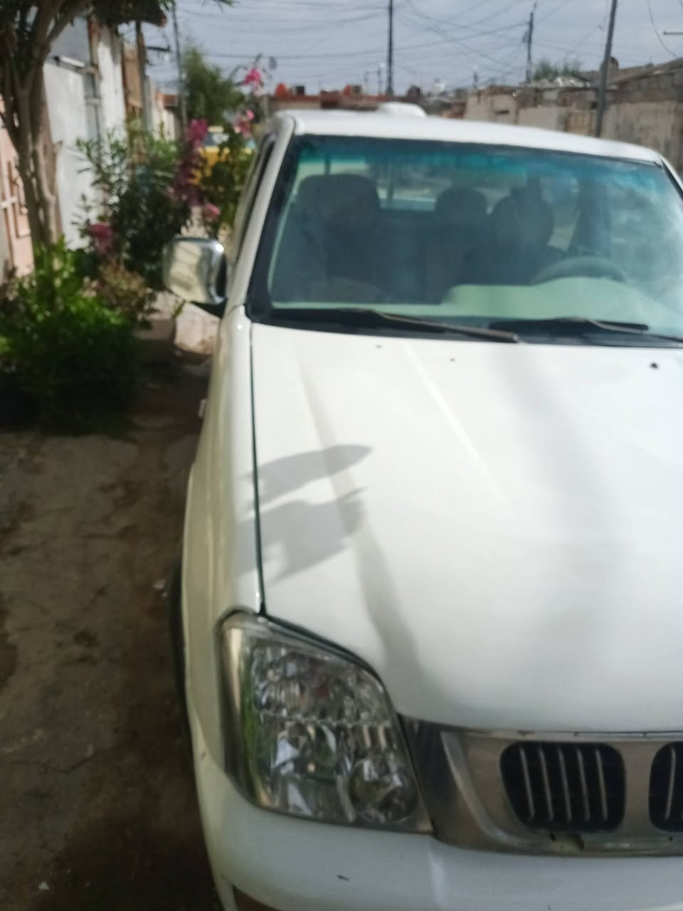 السلام عليكم بيكب صيني تايوها 2005رقم بابل مشروع وطني سنويه 27تحويل مباشر محرك 4واي كير اكسن حداديه تخم تاير باتري جديدجام كهربائي سياره جاهزه السعر 37ورقه بي مجال قليل رقم مبايل ***********في كربلاء
