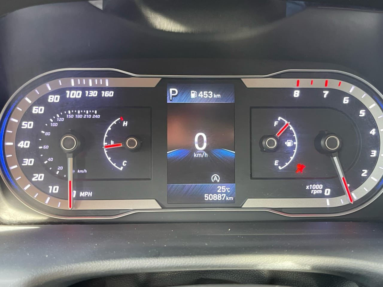 وسان 2022 وارد أمريكي - محرك 2400 GDI - بحالة ممتازة
• الموديل: 2022.
• المسافة المقطوعة: 68 ألف ميل.
• المحرك: 2400 GDI (القوي والمرغوب).
• المواصفات:
• بصمة تشغيل وأبواب.
• كراسي كهرباء.
• أنظمة رادار متكاملة.
• حساسات أصلية.
• شاشة وكاميرا دوارة.
• حالة البدن (البدي): حادث بنيد ودعامية فقط، بدون لغد وبدون شاصي (الضربه مصلحة درجة أولى).
مكان السياره شهداء البياع السعر 19$وبيها مجال بسيط 
الاتصال *********** السياره مكلف بالنشر 
تحويل ثاني يوم
