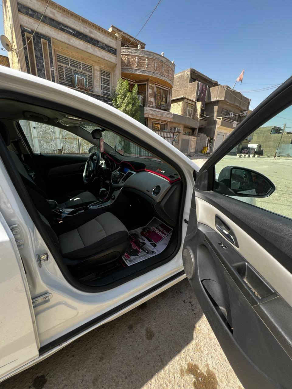 شوفرليت كروز
2013 أمريكي
محرك 1800 المرغوب 
كير اوتماتيك 
تحكم استيرن 
شاشه اعطال كبيره
مري كهرباء
حادثها الجاملغ الأمامي 
رقم بغداد بسمي
مكان بغداد للستفسار على  هاذ الرقم علماً اني مكلف بنشر ***********
