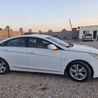 سوناتا • ٢٠١١ • مكينة ٢٠٠٠