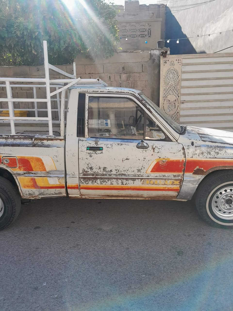 السلام عليكم للبيع موديل 88 
رقم بابل انكليزي
صدر جديد جاهزه السياره مكانها الكوت
السعر 38
***********
***********
