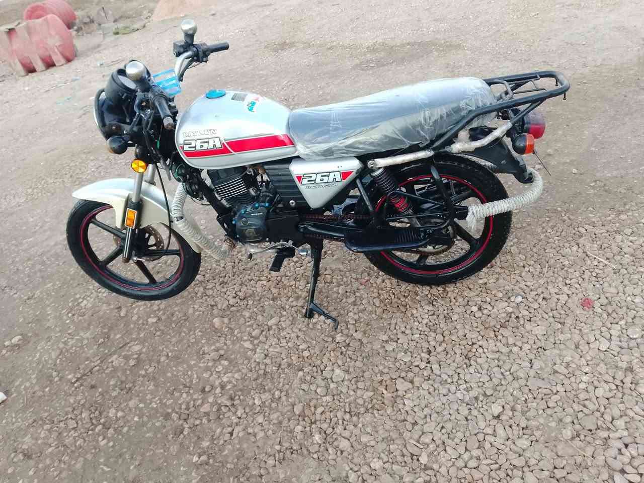 السلام عليكم دراجه دايون البيع موديل 2020طالعه بل 21وراق سكنر مكفوله كفالة عامه محرك 200مامفتوح كهربائيّات كلهى شغاله تخم تاير دراجه جديده السعر 950وبيهى مجال العنوان بابل، رقم الهاتف  ‏‪***********‬‏
