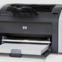 HP LaserJet 1010 • حالة ممتازة • قطع غيار متوفرة