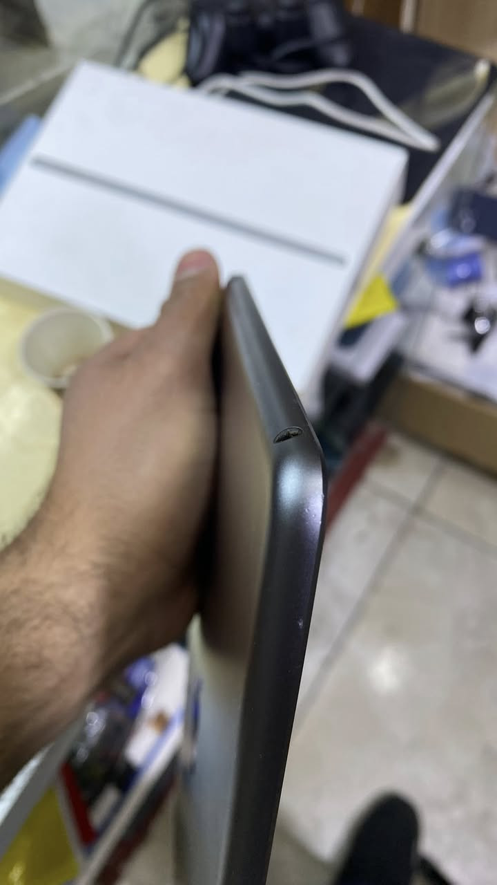 ايباد ٩ ذاكرة ٦٤ مبدل شاشة كلة شغال ١٠٠٪؜ بدون مشاكل 
١٦٥ بدون شاحنة فقط كارتون


**إذا كنت صاحب هذا الإعلان وتريد حذفه لأي سبب، رجاءا أرسل رسالة إلى الدعم الفني**