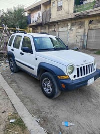 جيب لبرتي 2007ماشيه 146 مكفوله من كلشي  محرك وكير تبريد تتفئه خير من ع...