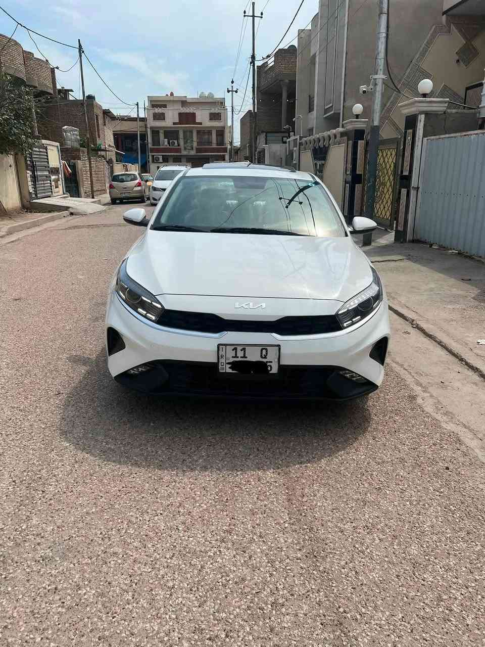 السلام عليكم
للبيع كيا سيراتو 2024 خليجي 
رقم بغداد الدولي
 فول مواصفات..  1/1
ماشية52 الف 
محرك 2000
فتحة سقف
فول تحكم ستيرن 
قطعتين تبريد 
كامرة خلفية بلادي 
🔴ملاحظه (السياره مكفوله ماعدا طخه بسيطه بل دواسه ومصلحها /رصعه باب الصدر كلش بسيطه غير هذني مكفوله السياره )
السعر 183 ورقه وبيها مجال بسيط
مكاني بغداد السيديه
للاستفسار ***********
