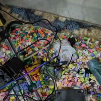 حوض سمك • جديد • مع اغراضه