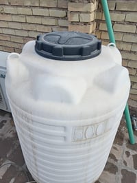 تانکي 500 لتر مستعمل قليل يردوه ب35 الف وهذا رقم راعيه ‏‪07732836207‬‏