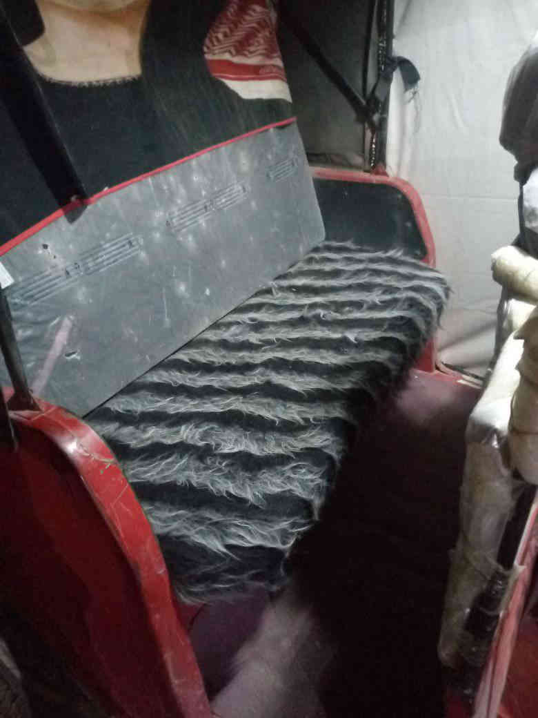 تكتك بياجو مرقمة واسط فقط سنوية لوحات مامستلم اواجهك ويه راعيها وتفاهم وياه يريد يسويلك وكالة لو يحولك انته وياه بعد 
تكتك كاملة مابيها نقص كلشي تنكر سلف وتطلع مكينة تجفيت عام كهربائيات دوشمة كامله مثل ماموضح بالصورة مكاني بالكوت السعر قفل مليون و 700 تجي تفحص وسويلك مكاتبة ونطيك رقم صاحبها الشرعي ومستمسكاته وعنوانه وتتوكل بالله 
اتصل وبالخدمة ***********
