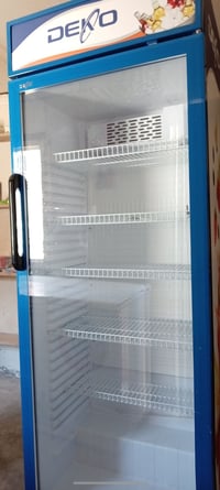 ثلاجة • للبيع
