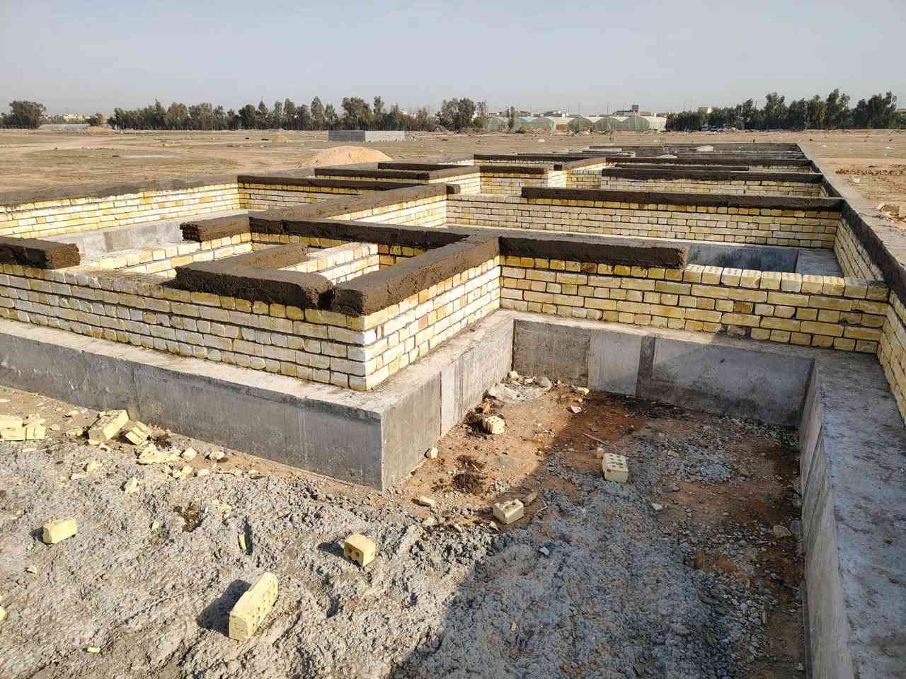 السلام عليكم خلفه بناء متفرغ حالين شغل نضيف ستلام مهندس بلوك ثرمستون طابوك صب ارضيات
عمل مقرنص بأنواعه 
ابو محمد البناء 
***********
