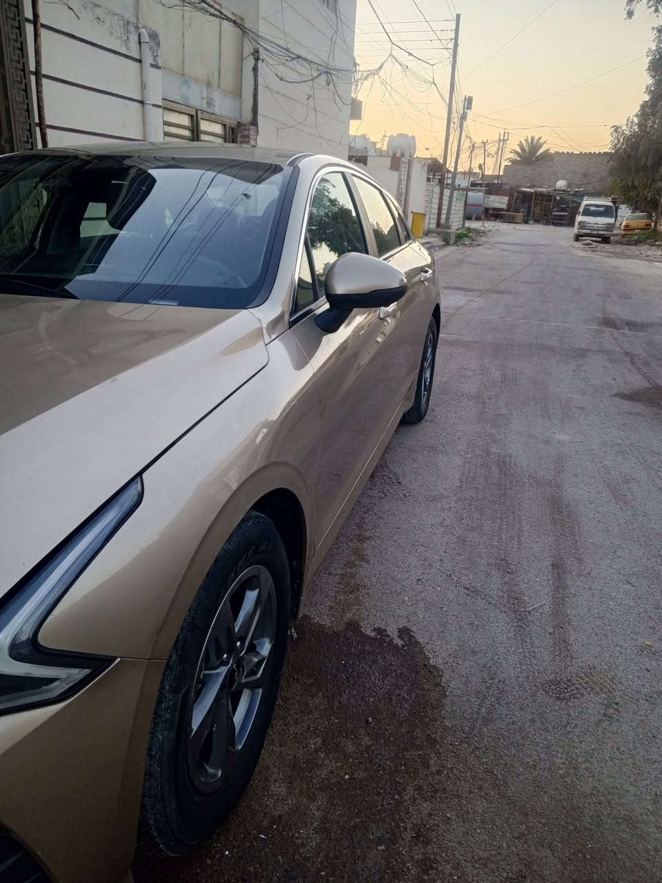 K5 
موديل 2022
المواصفات 
بصمه +بصمه تشغيل عن بعد 
رادار امامي و خلفي 
جنطه ذكيه 
أوتوهولد 
تحكم تبريد البيانو 
سايدبريك دكمه 
ويل 16
تحكم ستيرن جهتين
تحديد مسار 
حادثه بنيد و جاملغ ايمن 
رقم بغداد 
مكان السياره بغداد البلديات 
***********
رقم الواتس اب ***********
