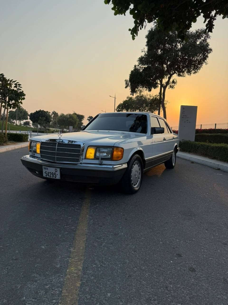 مرسيدس موديل 1991 
300S ورد امريكا مطلوب 20,000 درهم
حاليا موقع السياره في الشارقه في الامارات يعني يطلع سعر السياره بالدولار 5400 دولار
 تواصل 00971581795505


**إذا كنت صاحب هذا الإعلان وتريد حذفه لأي سبب، رجاءا أرسل رسالة إلى الدعم الفني**