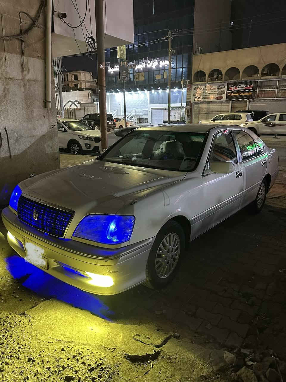 جنون ملكة محزم  ادواتت  كصه سياره نضيفه حيل دواخل جديده وجاهزه ومابيها نقص برغي دهن توني مبدله حداده جديدا كير محرك كفاله سياره من طول لطول جاهزه بك لايتات كرستال شادلها وعنواني البصرة شراي اتصل وتدلل *********** سعرها 40 بيها مجال للشراي
