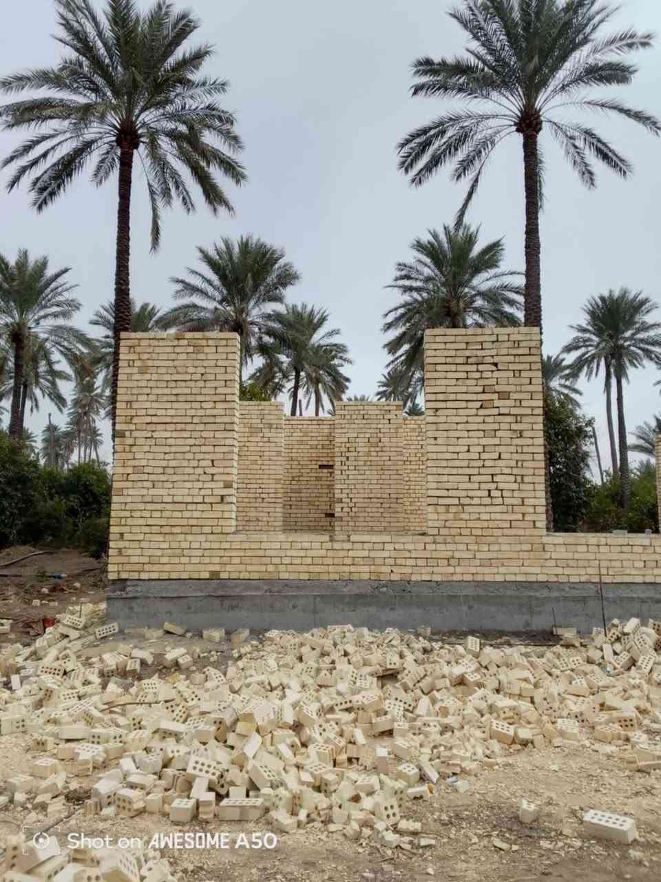 خلفه بناء متفرغ حالين ***********
