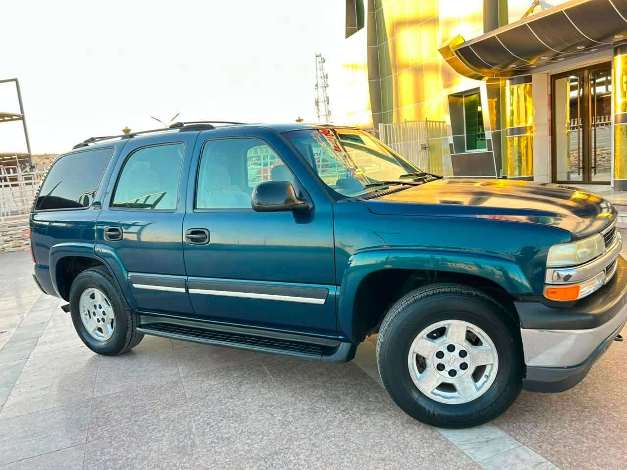 السلام عليكم لبيع سياره موديل 2005 تسجيل جديد 
سياره مكفوله من صبغ ومن اي شي تبريد شغال وحدادايه جديده 
توني مسقطله سياره باقيه بس على كمرك تدفع كمرك كبل تستلم رقم سياره مكانها بصره تلفون ***********
