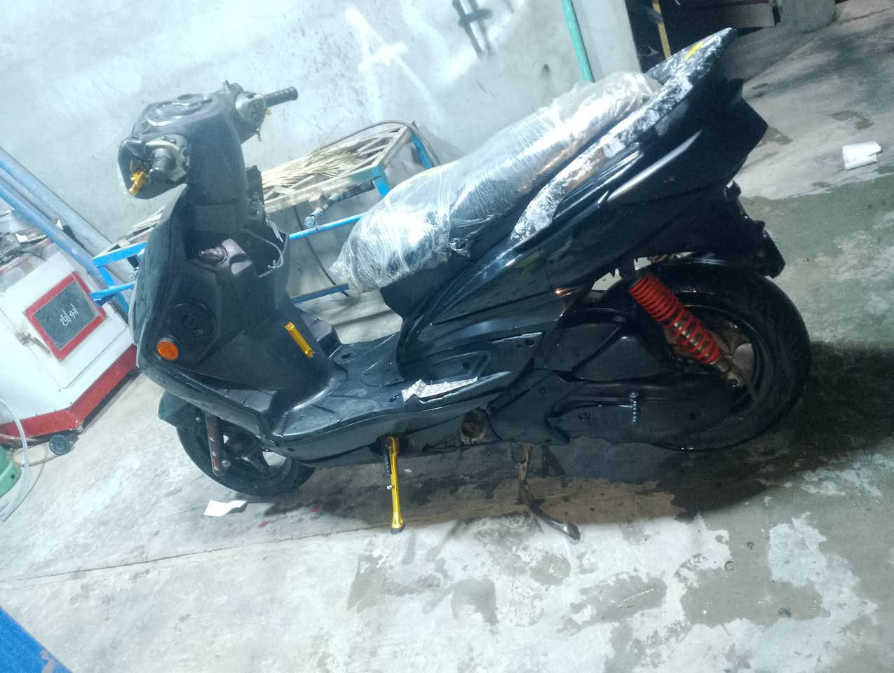 دراجه سكنز فحل كله شغال لايت زنون دبل شاير مكينه شلعه تخبل كابريته باتري جديد كفرات شخط مابي نقص بس جاملق الخلفي ستانه رياضي يداات بريك رياضي جاهزه
تخم تاير بل جيس مال شركه مكينه شرط السعر 700اوبيه مجال شي بصيط او مراوس اب ايراني الستفسار ***********
