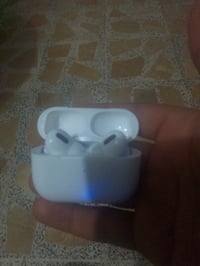 سماعات • مستعملة أسبوع • صوت قوي