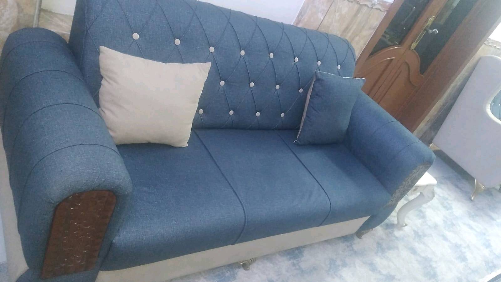 طقم قنفات 10 مقاعد نظيف جدا للبيع .الدوره شارع 60 