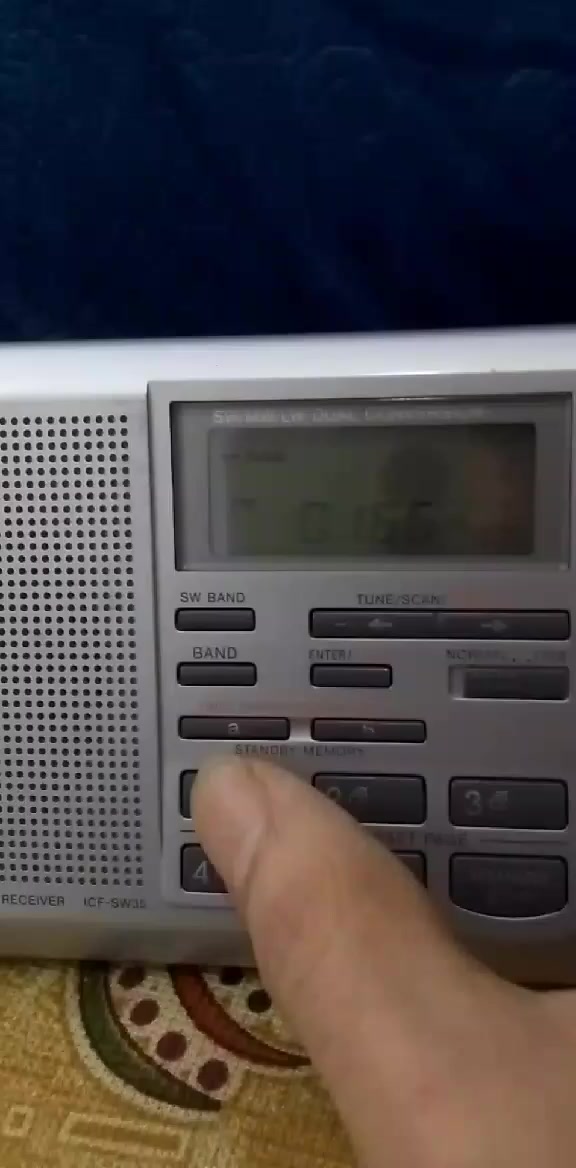 راديو سوني باحث ياباني غني عن التعريف icf sw35
نظافه 95 نقص كرتون 
حفظ 50محطه
للاستفسار المراسلة خاص 
التوصيل على المشتري


**إذا كنت صاحب هذا الإعلان وتريد حذفه لأي سبب، رجاءا أرسل رسالة إلى الدعم الفني**