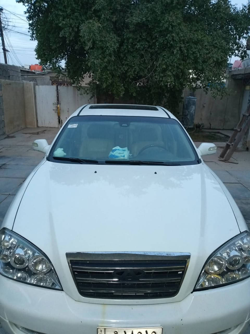 سلام عليكم شيري استر رقم بغداد موديل 12 سنويه تنتهي  27 صاحبه يريد تحويل صدر الخلفي تعبان المامي نص عمر السياره مواصفات فتحه فول نضام سكيورتي والباقي معروفه   بيه ضربه مبدل بدنه وبنيد السياره نضيفه خير من الله متعوب عليه مكانه بغداد مرواس نزل شعندك ورزق ع الله ت***********
