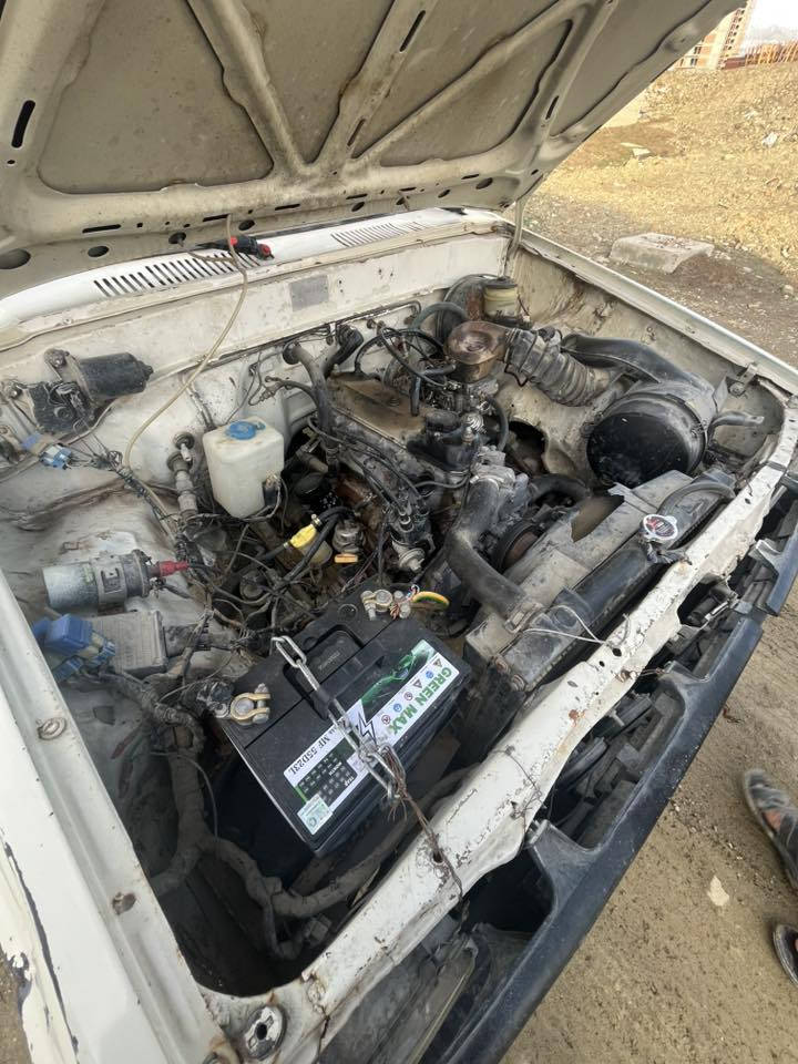 بيكاب ٨٥ بوًفروشتن ارمي بلاستيكي سليماني به شه رت
تاييه ي تازه كابليته ر تازه باتري تازه 
ناوبودي و جه مجه ي مظبوت
سێ وای به شه رتي مه كينه و گێڕ   
بي مه سره ف. بي غرامه 
سعري ٢٧گە لا قفڵی
             *********** اسيا  
*********** ڤايبه ر
