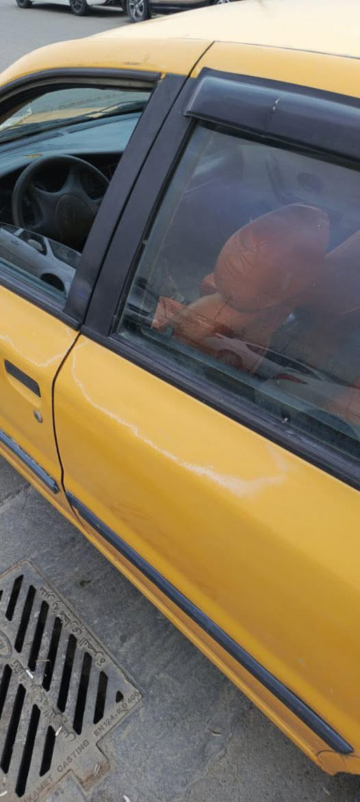 السلام عليكم
سياره سمند 2010 
سنويه نهايتها بشهر الثاني 
مصفره هيئة وغرامه 

سياره نظيفه  وحلوه 
البدي  شوف العين 
سعرها مناسب  15 ورقه وبيها مجال بسيط 
***********
