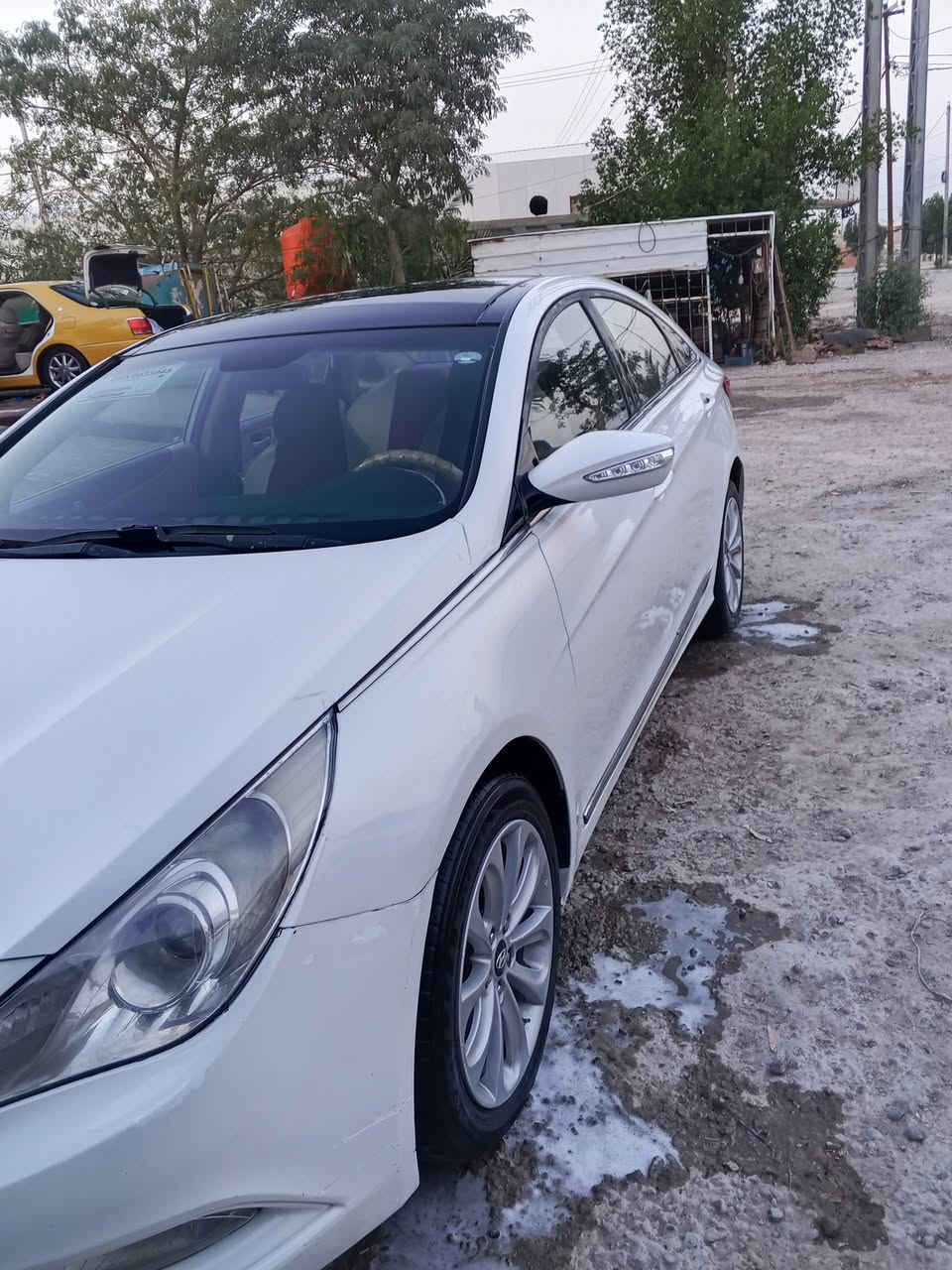 سوناتا 11خليجي بنرامه تحكم سترين تبريد قطعتين وباقي المواصفات المعروفه بيه صبغ بهلا الجملغ الخلفي وبارد بل جملغ امامي شويه السعر 110وبيه مجال لا شراي ***********

