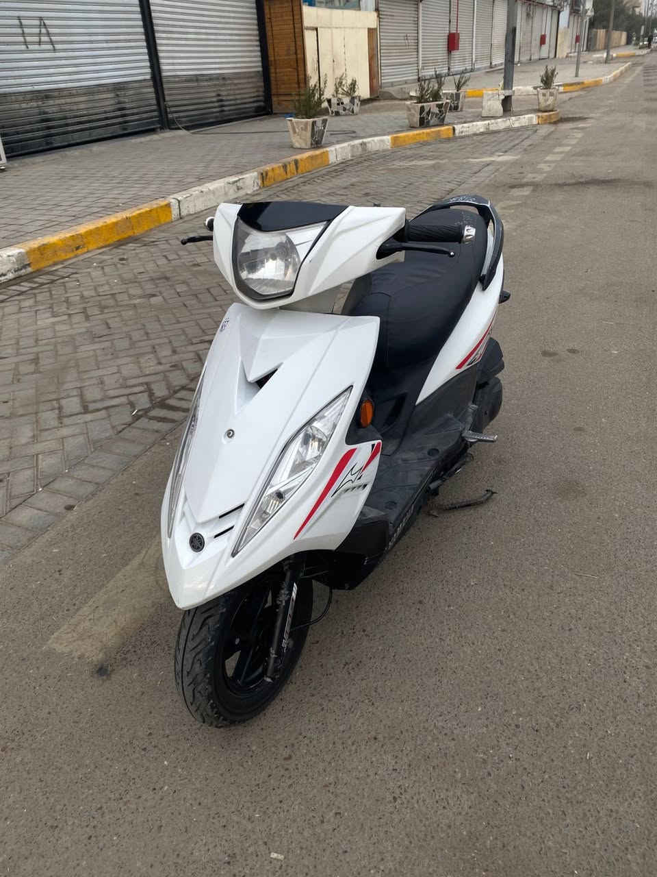 سلام عليكم جيتي أر موديل 16 نضافة فول دراجه خير من الله شلعة اومعدل مكفولة كفالة عامة العنوان شهداء العبيدي الثانيه ***********
