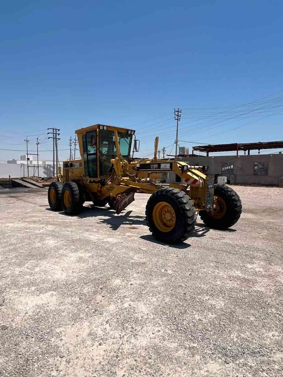 كريدر 120Hللبيع الموديل 2001 السعر 55.000 دولار بي مجال بسيط   ***********.
