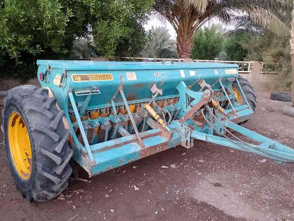 شاتوله للبيع اوزدمان. حجم 24  جديده
للستفسار تصال علئ رقم 📱 *********** 

عنوان واسط الزبيديه شارع المعاررض.  معرض. المعموري
