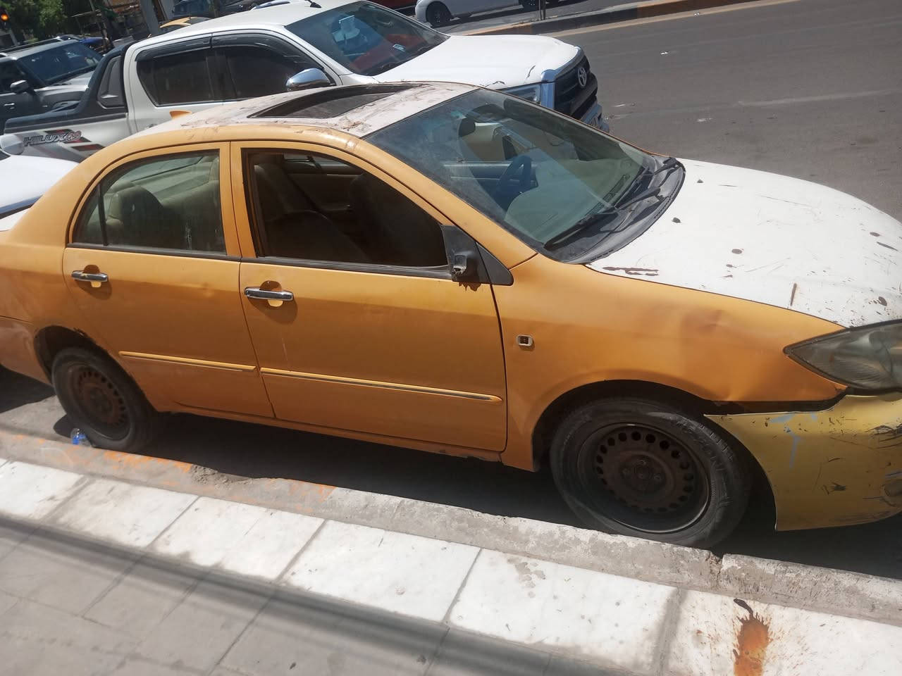 بي وا دي  F3 محرك كير كورلا رايدلة ترتيب صدر نضيف مكينة بيه صوت ما عرف شنو بيهة سيارة شوف عينك شوف خابرني المة تعجبة خلي يعبر منشور رجائن سعرة 25 بيه مجال الشراي مكان بغداد البلديات قرب سيد هاني رقم صاحب سيارة ***********،
