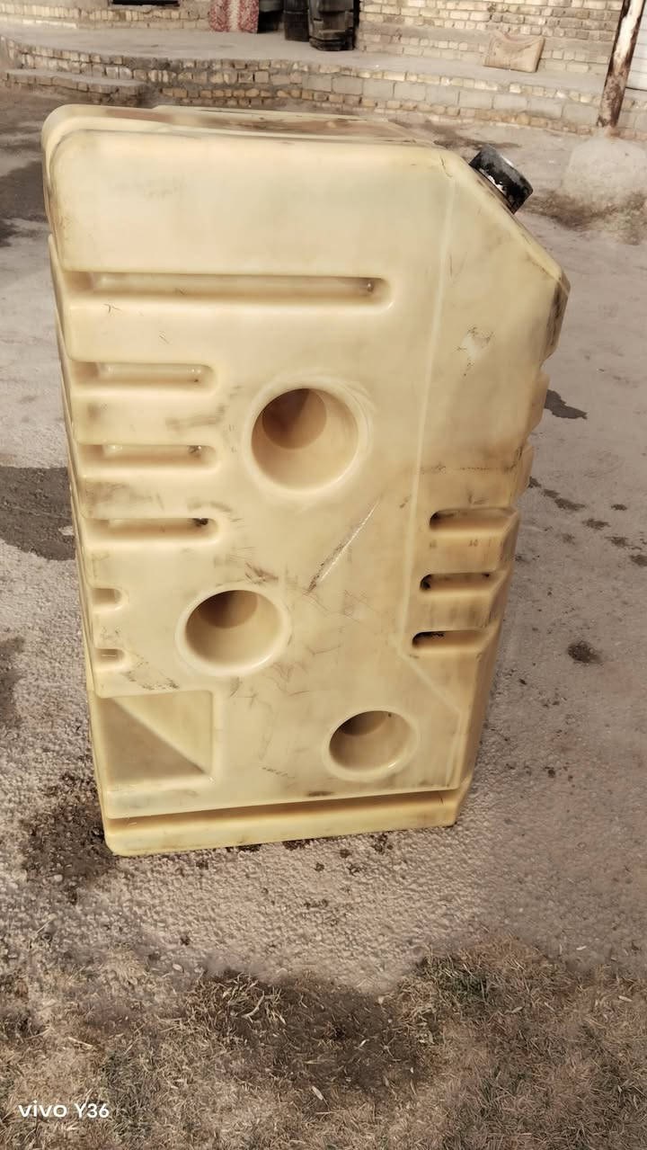 السلام عليكم وصلتنا وجبه تانكيات جهتين جهه السائق وجهه العبري رقم الهاتف ***********
