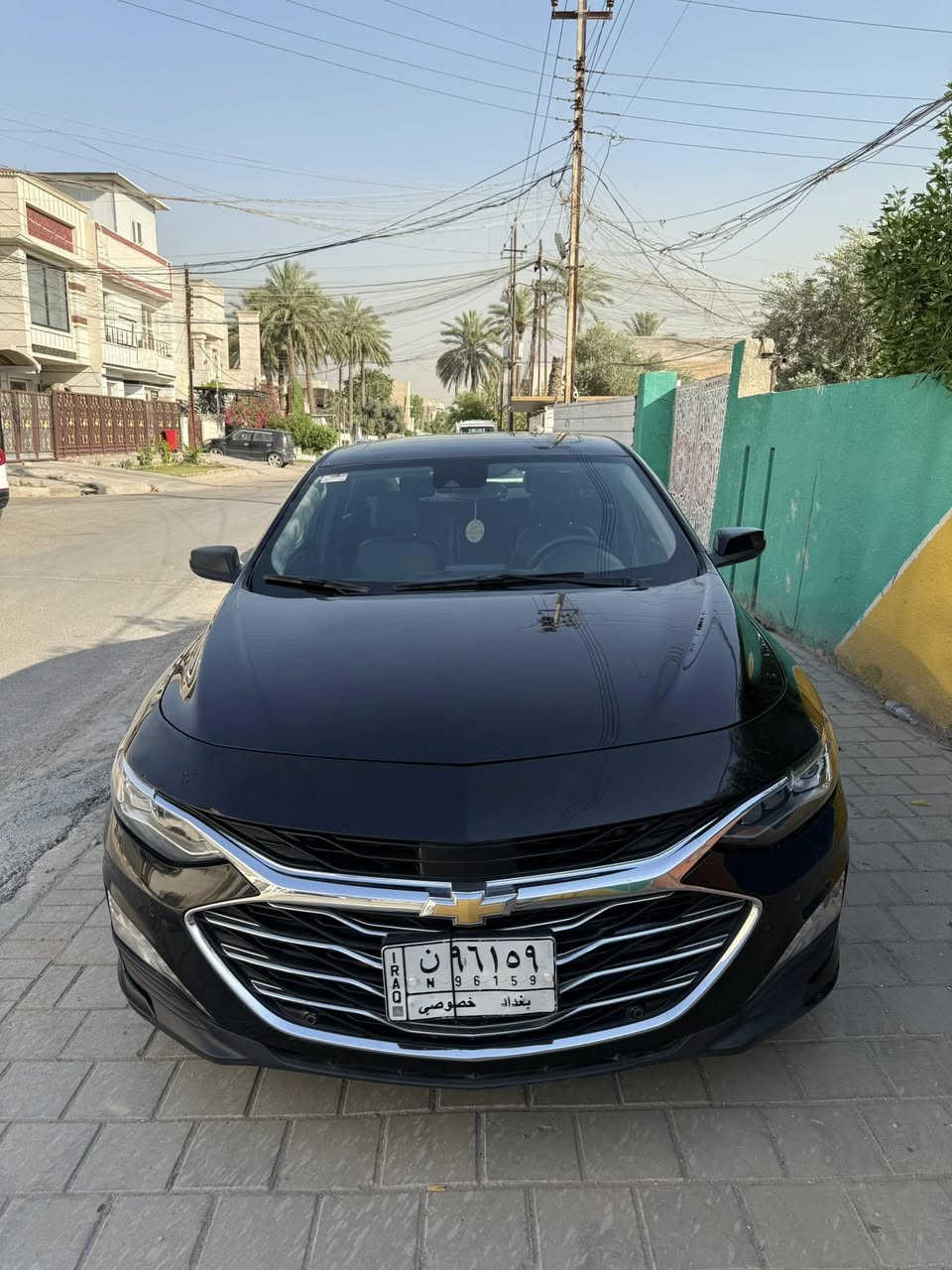 ماليبو بريمير
رقم بغداد باسمي
حادث خلفي (بدون ايرباك)
ماشيه ١٢٠ الف كيلو متر 
مكفوله من كير ومحرك وتبريد 
صدر نص عمر 
سنوية تحتاج تجديد 
سمكره وصبغ قطعه وحده جهه الحادث فقط
و اكو تصليحات ع بارد صارت داخل العراق
كل مواصفات البريمير موجوده 
- محرك ٢٠٠٠ توربو 
- گير ٩ نمر 
- Auto park 

- ويل كروم ١٩
- تشغيل عن بعد
- بانوراما 
- لوحه عدادات الكترونيه
- لايت زنون مع حساس للطرق ضعيفه الاناره (يفتح اناره عاليه تلقائي في حال الطريق ضعيف الاناره)
- كشنات جلد مع تبريد وتدفئه 
وبقيه المواصفات الغنيه عن التعريف 
صور الحادث مرفقه مع صور السياره

السعر المطلوب : 135 $
مكان السياره : بغداد العامرية
***********
