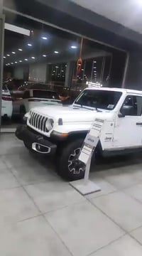 جيب رانغلر سحارا 2024(خليجي) ماشية فقط 4,000  الف كم نوع الوقود:  بنزي...