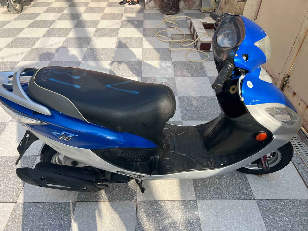 السلام عليكم دراجه كامكو 𝙑2 للبيع موديل 15 مكفوله كفاله عامه للاستفسار الاتصال على الرقم ***********
