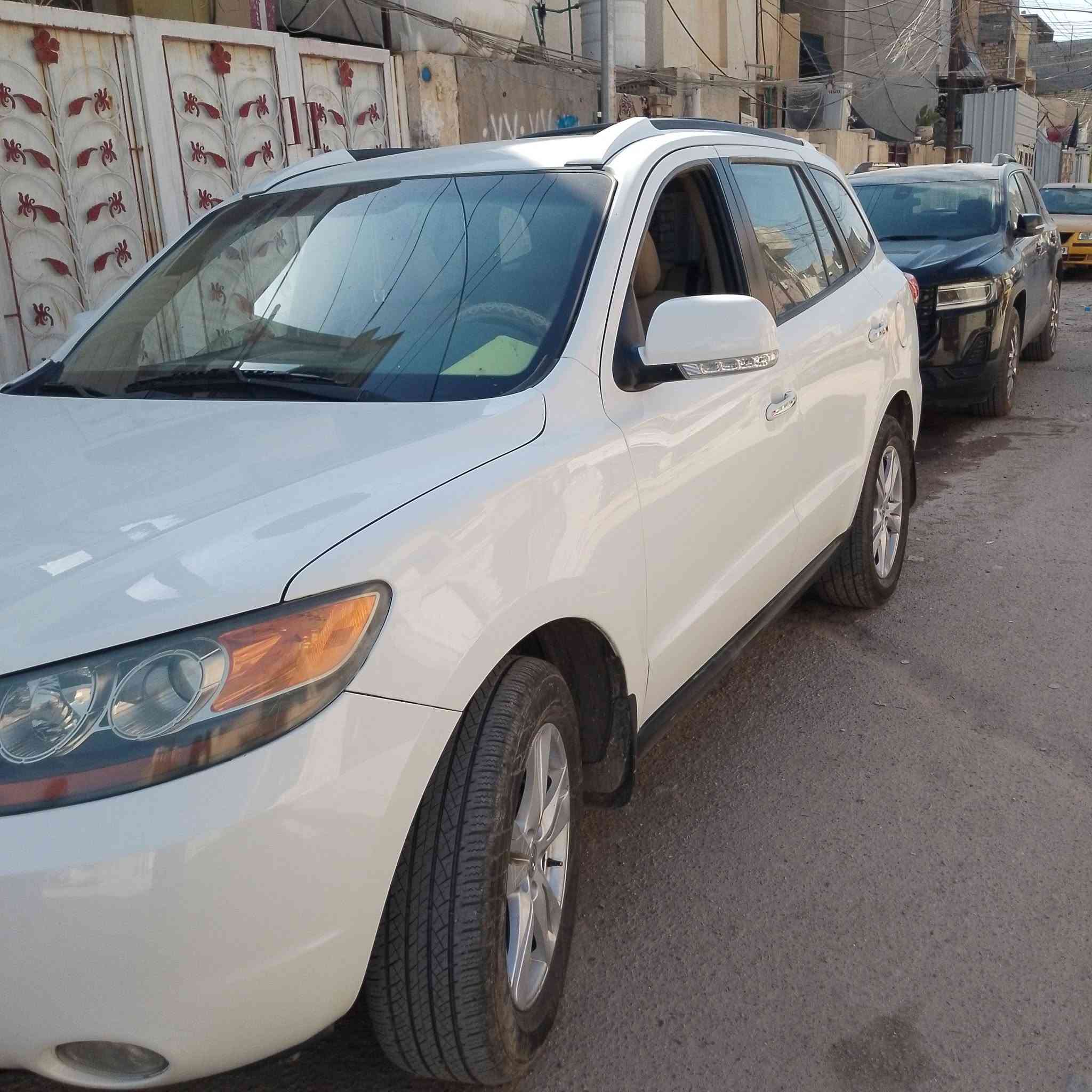 السلام عليكم
لاهالي الزعفرانيه وكل بغداد الكرام 
توصيل داخل و خارج بغداد 
سياره نوع سنتافيا تبريد 7 راكب 
توصيل 
سفرات 
زيارات 
للحجز الاتصال الحاج ابو فراس ***********
