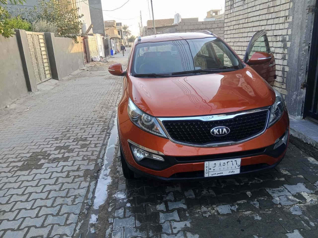 سلام عليكم كيا سبورتج للبيع موديل 15 خليجي كفاله عامه من كلشي كير مكينه خير من الله تبريد تدفئ كله شغال تخم تاير جواها صدر امامي خلفي جديد كله سياره حلوه ونضيفه مال بيت السعر 148 وبيها مجال بسيط للاستفسار ‭0782 717 1231‬ مكان السياره بغداد المحموديه
