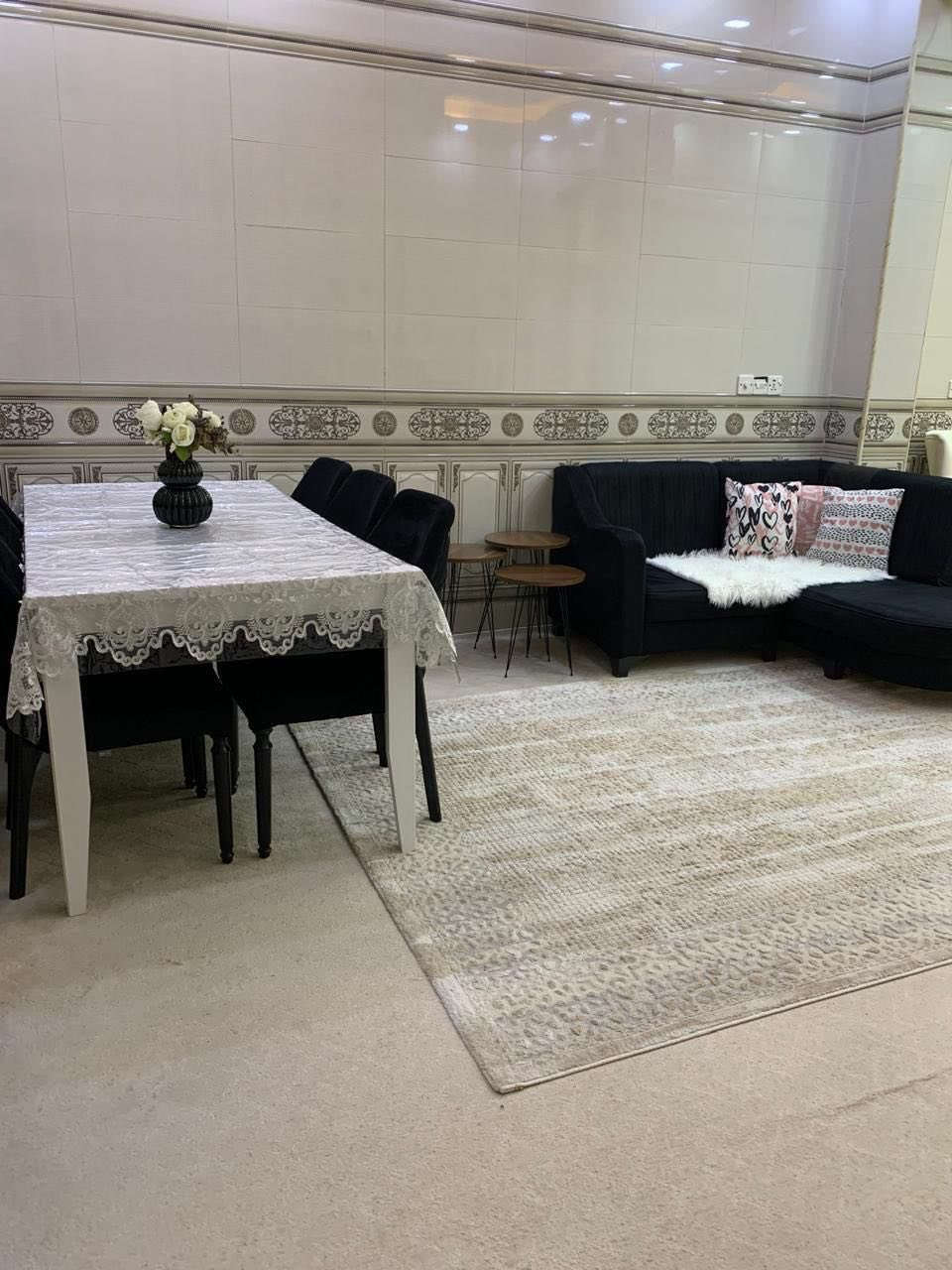 السلام عليكم 
دار للبيـــــــــــــــــــع 
شارع مستشفى الكفيل قرب قاعه فيروزه
مساحه 70م طابقين بناء حديث ***********
