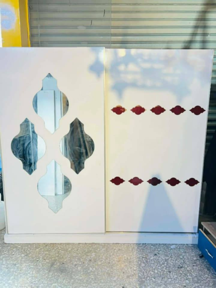 غرفة نوم مستعملة🇹🇷
 نضافة90 ٪💯
عدد القطع / 5
نضام / أسلايت 💢
سعرها / 400 💸
شد ونقل داخل بغداد مجاني🚛
يوجود توصيل محافضات 🚛


**إذا كنت صاحب هذا الإعلان وتريد حذفه لأي سبب، رجاءا أرسل رسالة إلى الدعم الفني**